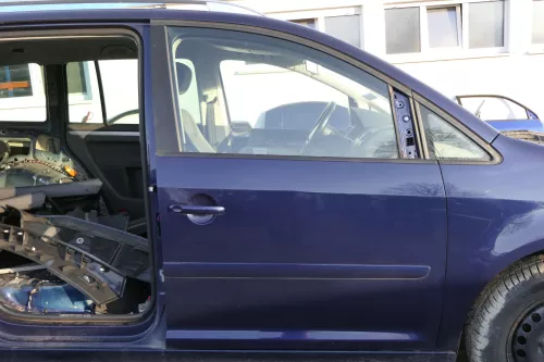 VW Touran 1T 1T3 Tür vorne rechts Beifahrertür blau LB5N indigoblau 151764 (151764)