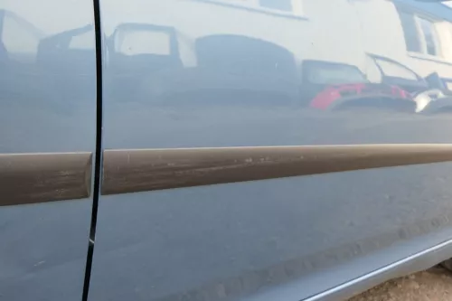 Golf 5 V 1K Tür vorne rechts Beifahrertür 4/5-Türer LA5S riverblue blau TÜRBLATT (151805)