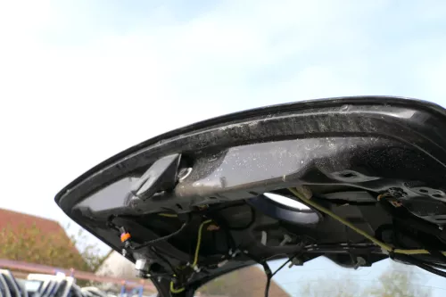 VW Golf 5 V Heckklappe hinten Kofferraumklappe + Scheibe schwarz LC9Z black magi (151925)