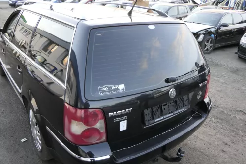 Passat 3BG Kombi Variant Heckklappe Klappe Kofferraumklappe schwarz LC9Z blackma (152017)