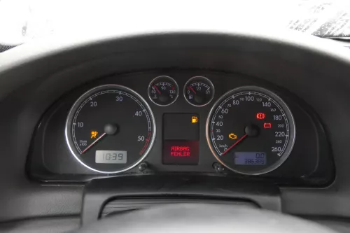 VW Passat 3BG Tacho Tachometer Kombiinstrument 386.000km 3B0920829A Diesel TDI (152033)