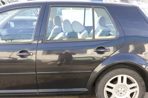 VW Golf 4 Limousine Tür hinten links schwarz LC9Z blackmagic (KEINkombi)