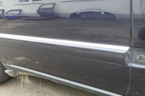 Audi A8 4D Tür Türblatt hinten rechts blau LZ5L mit Rahmen (152159)