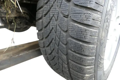 Audi A4 8E A6 4B Alufelgen 225/55 R16 99H Winterreifen Reifen Felgen 4-7mm Autec (152174)