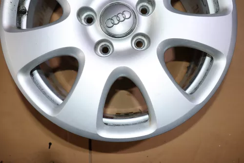 Audi Q7 Alufelgen Felge Felgen 4L0601025E  E7,5j x18 H2 ET 53 ohne Reifen 35674 (152255)