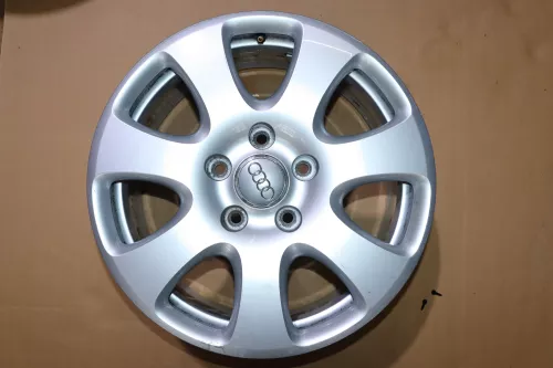 Audi Q7 Alufelgen Felge Felgen 4L0601025E  E7,5j x18 H2 ET 53 ohne Reifen 35674 (152255)