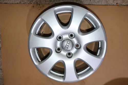 Audi Q7 Alufelgen Felge Felgen 4L0601025E  E7,5j x18 H2 ET 53 ohne Reifen 35674 (152255)