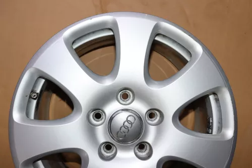 Audi Q7 Alufelgen Felge Felgen 4L0601025E  E7,5j x18 H2 ET 53 ohne Reifen 35674 (152255)