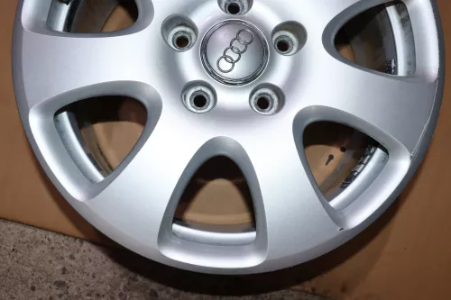 Audi Q7 Alufelgen Felge Felgen 4L0601025E  E7,5j x18 H2 ET 53 ohne Reifen 35674 (152255)