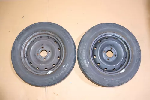 2x 175/70 R14 88T 5,1/2Jx14 CHA ET24 4x108  6045117B 2x DELINTE # 8/6/7/5 Bj1517