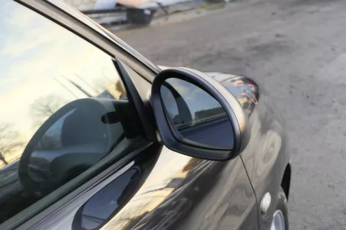 Seat Ibiza 6L mechanischer mechan manuell Spiegel Außenspiegel rechts schwarz ma (152301)