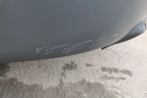 Audi A6 4B Limousine Stoßstange hinten Heckstoßstange Stoßfänger blau LZ5L PDC (152412)