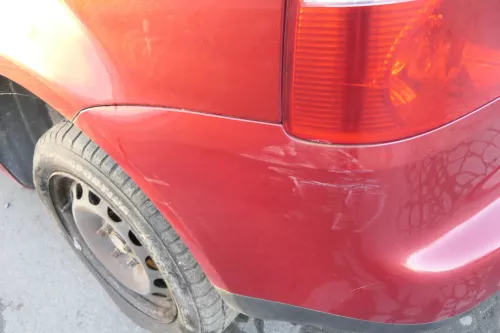 VW Touran 1T Stoßstange hinten Heckstoßstange Stoßfänger rot braun LA3W red spic (152446)