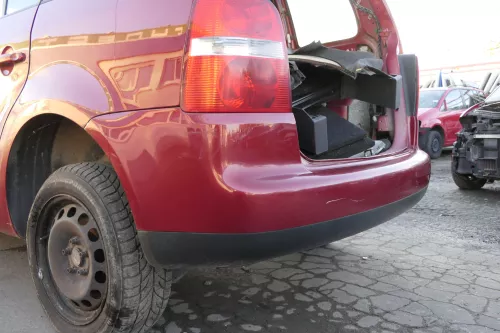 VW Touran 1T Stoßstange hinten Heckstoßstange Stoßfänger rot braun LA3W red spic (152446)