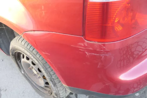 VW Touran 1T Stoßstange hinten Heckstoßstange Stoßfänger rot braun LA3W red spic (152446)