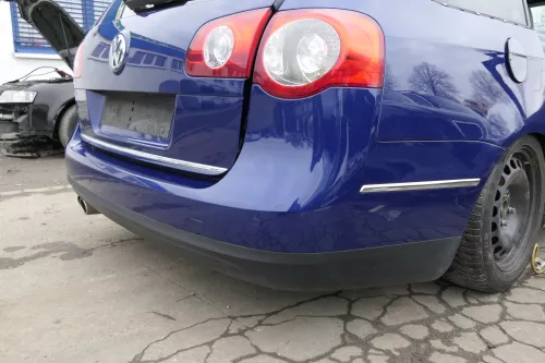 VW Passat 3C Kombi Stoßstange hinten Heckstoßstange Stoßfänger blau LC5E PDC (152703)