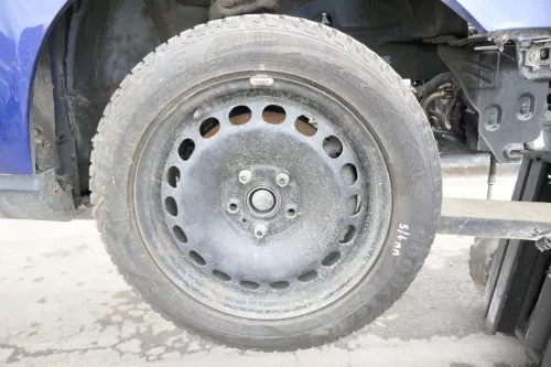 VW Passat 3C CC Golf Reifen Winterrreifen M&S 205/55 R16 91H Felgen 4-6mm (152709)