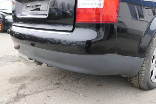 Audi A4 8E B6 Kombi Avant Stoßstange hinten mit Spoiler schwarz LY9B brilliant (152818)