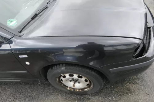 Skoda Octavia 1U Kotflügel vorne rechts schwarz LF9R black magic auch Kombi (153291)