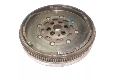 VW Touran Golf 5 Schwungrad Zweimassenschwungrad BLS BXE BKC BRU 1.9 TDI 228mm