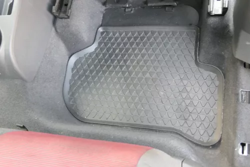 4x Original VW Golf Plus 5M Fußmatten Fußmatte vorne links rechts hinten Gummi
