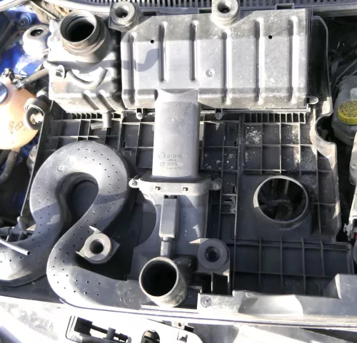 Polo 9N 9N3 Luftfilterkasten Luftfilter Motorabdeckung 1,2 64PS 47kw AZQ BME 12V (154960)