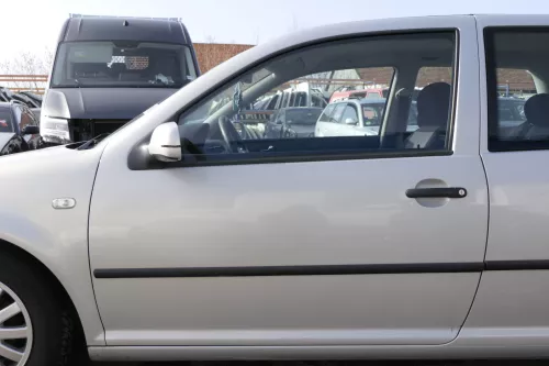 VW Golf 4 Tür vorne links Fahrertür 2/3-Türer silber grau LB7Z satinsilber ohneA