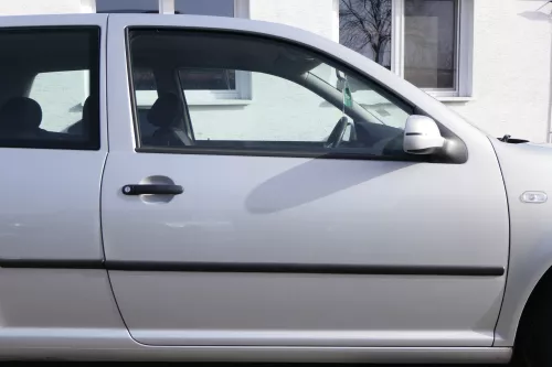 VW Golf 4 Tür vorne rechts Beifaahrertür 2/3-Türer silber grau LB7Z ohneAnbaute