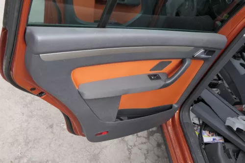 VW Touran 4x Türverkleidung Verkleidung Tür vorne +hinten links orange Cross