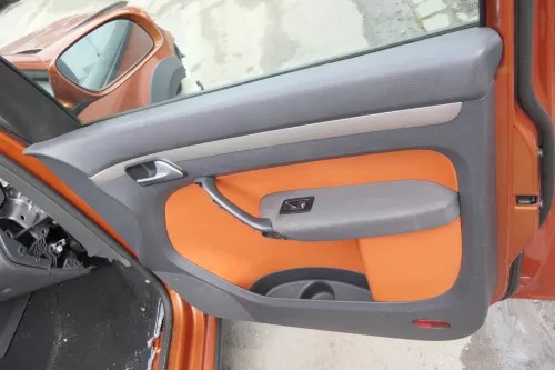 VW Touran 4x Türverkleidung Verkleidung Tür vorne +hinten links orange Cross (155388)