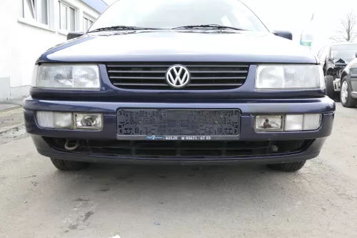 VW Passat 3A 35i Stoßstange vorne Frontstoßstange mit Pralldämpfe vorn blau LN5Y