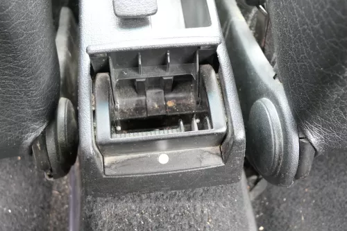 VW Passat 3A 35i Mitteltunnel Aschenbecher Verkleidung Abdeckung (155425)