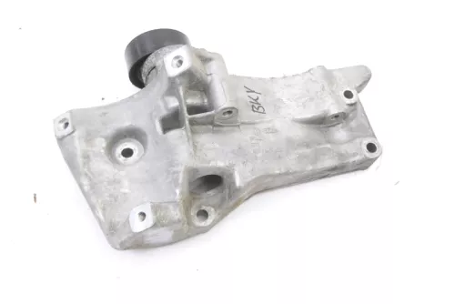 VW Polo 9N Ibiza Halter Konsole Lichtmaschine Träger 1,4 036145163F Aggregateträ