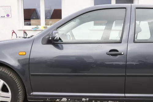 VW Golf 4 Bora Tür vorne links Fahrertür 4/5-Türer Kombi Variant grau blau LC7V