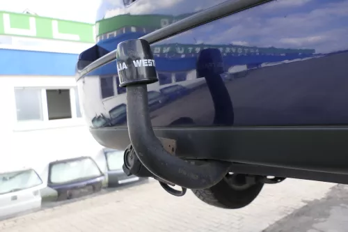 VW Golf 4 feste starre Anhängerkupplung Anhängekupplung (Kabelbaum) Oris E 339