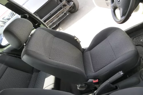 Seat Arosa VW Lupo Sitz vorn links Fahrersitz Höhenverstellung höhenverstellbar (155548)