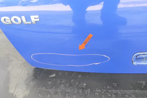 VW Golf 4 Limousine Heckklappe Kofferraumklappe Klappe hinten blau LW5Z - Delle (155572)