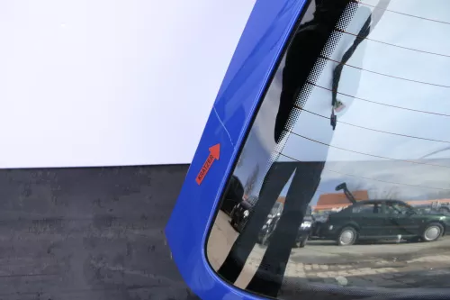 VW Golf 4 Limousine Heckklappe Kofferraumklappe Klappe hinten blau LW5Z - Delle (155572)