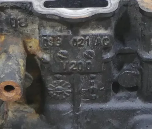VW Passat 3C Motorblock Motor 2,0 TDI 103kw BMP 140PS NUR BLOCK (155636)