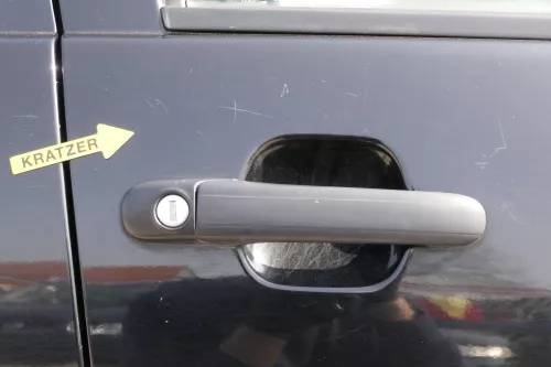 VW Polo Variant Kombi 6Kv oder Caddy 9Kv Tür vorne rechts schwarz L041 ohneAnbau (155754)