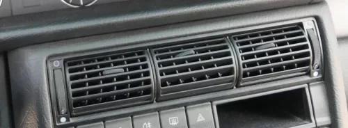 Audi A6 4A Lüftungsdüse Düse Lüftung vorne in der Mitte Armaturenbrett 4A1820951