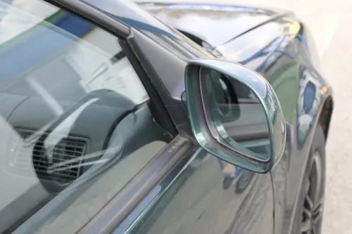 VW Golf 4 Bora manueller Spiegel vorne rechts Außenspiegel grün LC6M Glas (155932)