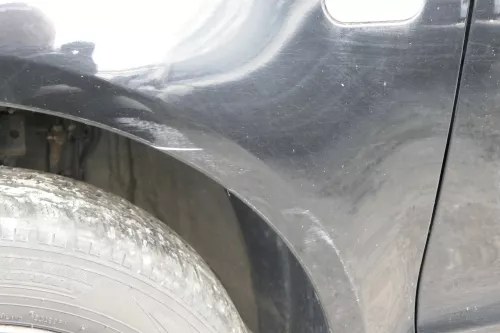 VW Polo 9N Kotflügel vorne links schwarz L041 bis ca.Bj.2004 - Rost (155946)