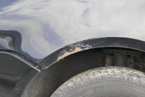 VW Polo 9N Kotflügel vorne links schwarz L041 bis ca.Bj.2004 - Rost (155946)