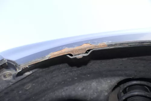 VW Polo 9N Kotflügel vorne links schwarz L041 bis ca.Bj.2004 - Rost (155946)