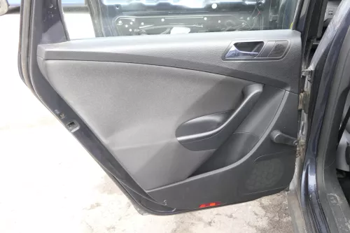VW Passat 3C Variant Türverkleidung Verkleidung Tür hinten links