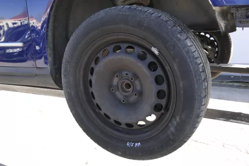 4x VW Passat 3C Golf Reifen Sommerreifen 215/55 R16 93V Felgen 4-5mm (156254)