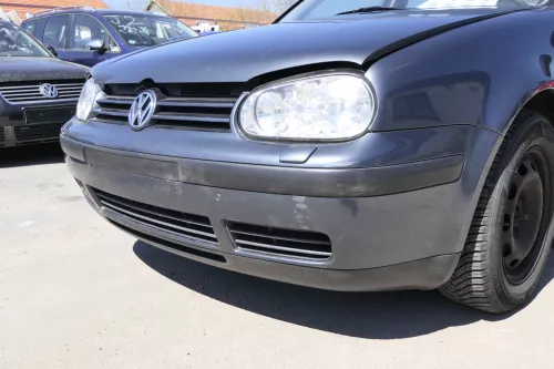 VW Golf 4 Stoßstange vorne Frontstoßstange Stoßfänger grau LC7V SWR + Kappen (156261)