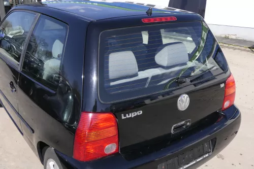 VW Lupo 6X Heckklappe Klappe Kofferraumklappe Scheibe schwarz L041 ohne Anbautei (156287)