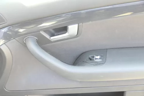 4x Audi A4 8E B6 Türverkleidung Verkleidung Tür vorne + hinten schwarz links (156337)